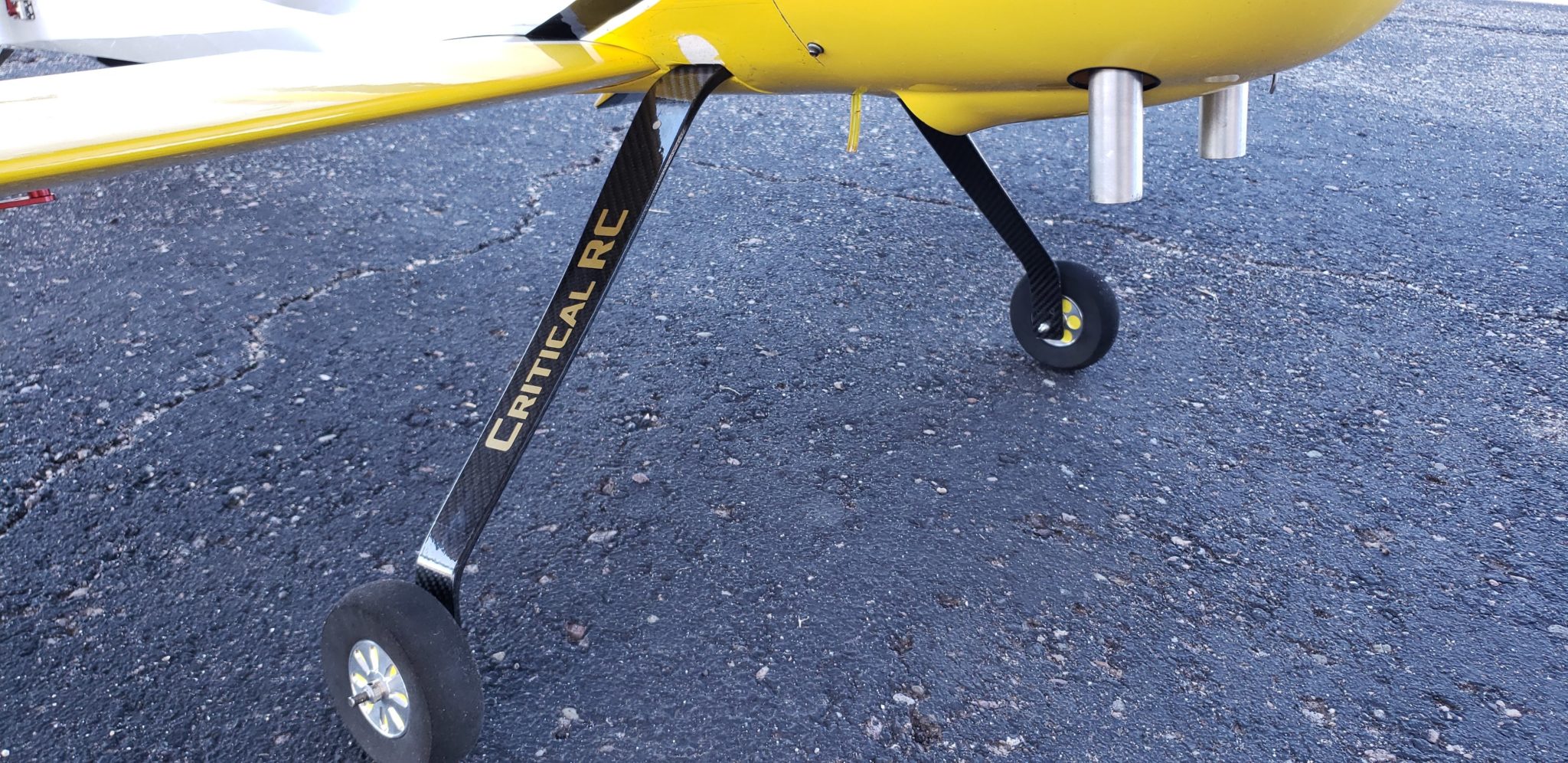 Mamba 70 Ultra flexible Carbon Fiber Landing Gear Critical RC