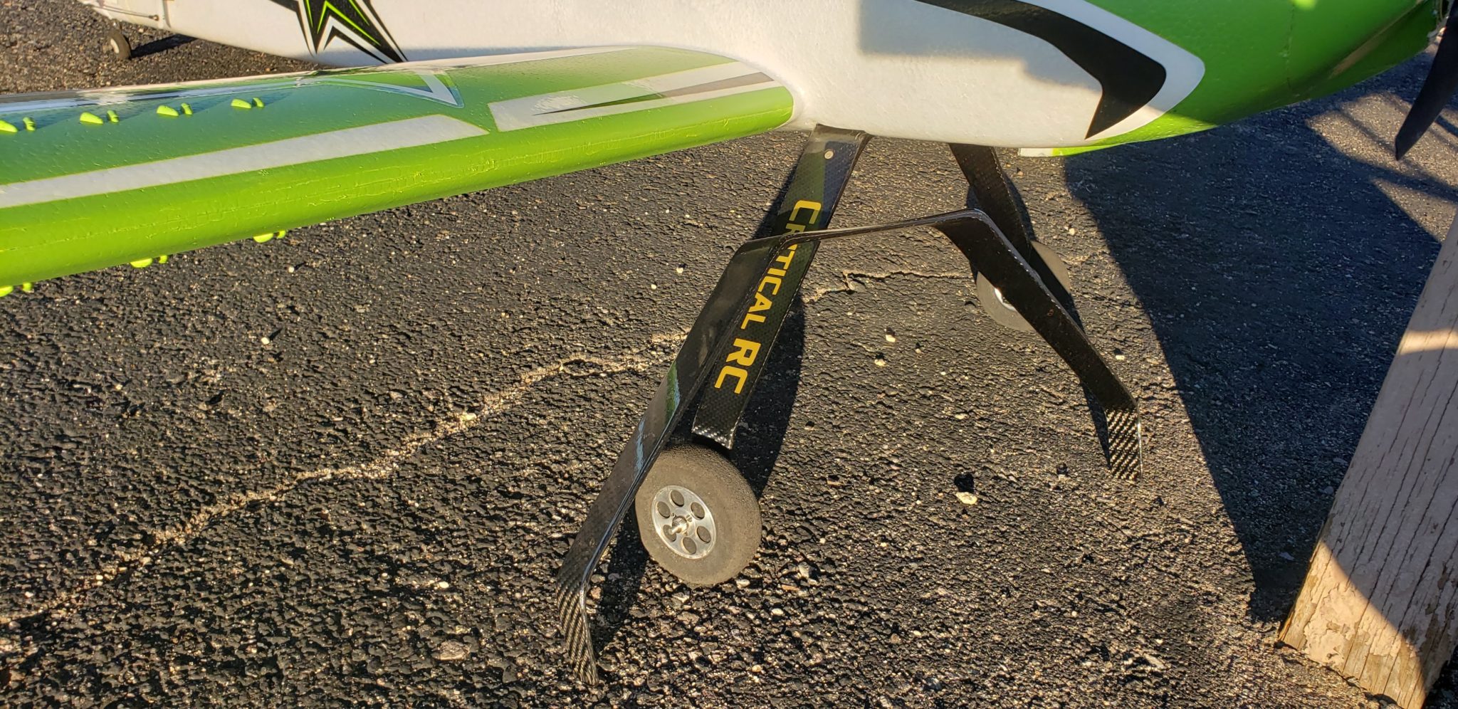 RV8 Ultra flexible Carbon Fiber Landing Gear Critical RC